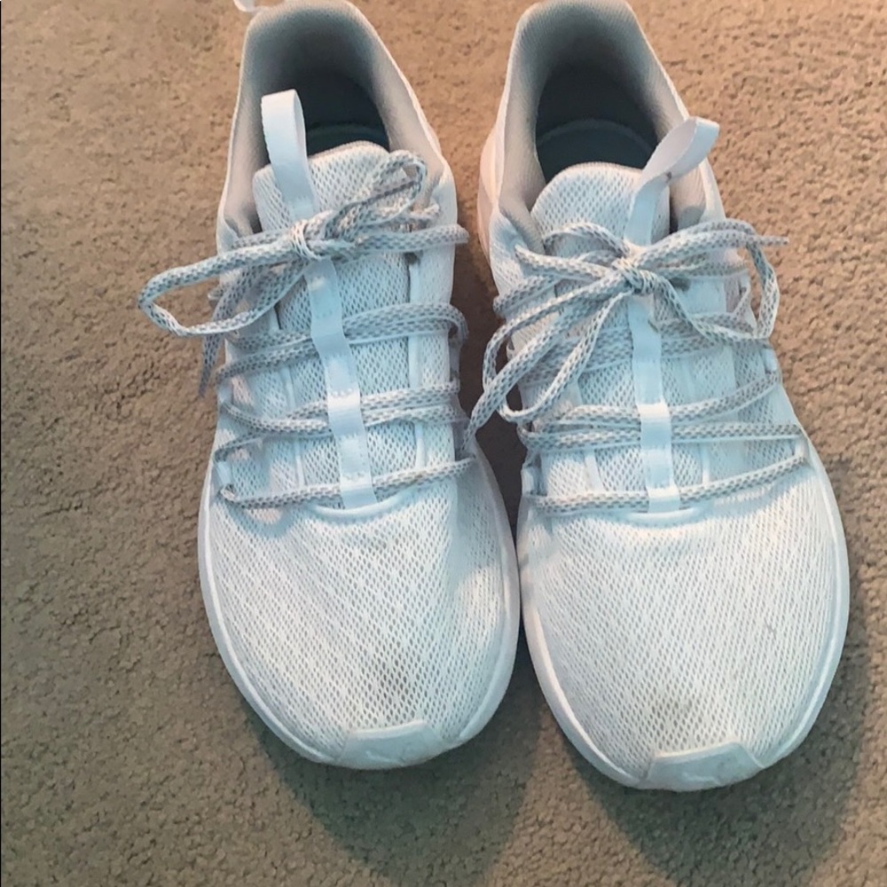 Puma White Tennis Shoes